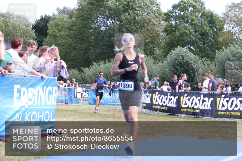31.08.2025 - Elbe Triathlon Hamburg Strokosch-Dieckow http://msf.ph/oto/8655554 31.08.2025 11:51:45 Ziel 1389, 1390, 1436, 1592 meine-sportfotos.de