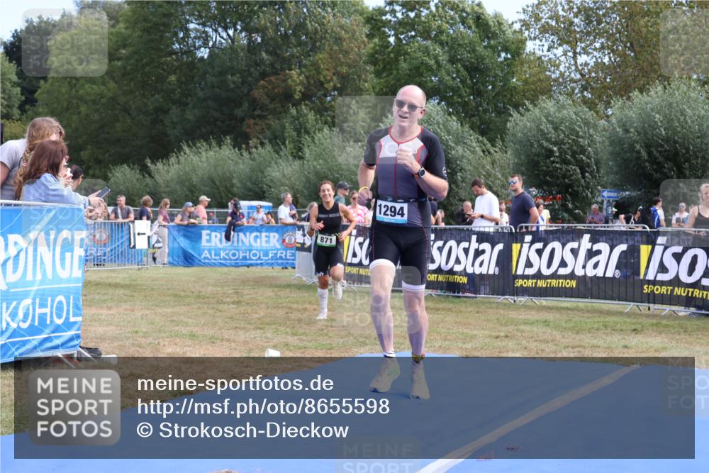 31.08.2025 - Elbe Triathlon Hamburg Strokosch-Dieckow http://msf.ph/oto/8655598 31.08.2025 11:52:17 Ziel 871, 892, 1294 meine-sportfotos.de