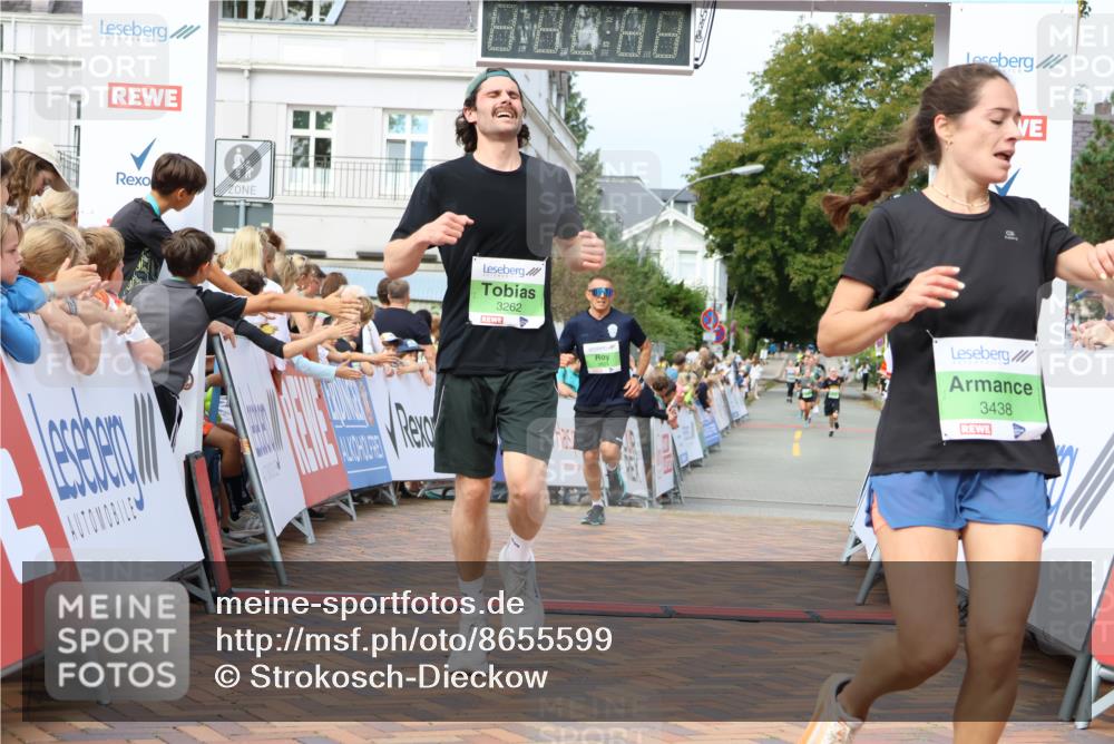 31.08.2025 - 21. Blankeneser Heldenlauf Strokosch-Dieckow http://msf.ph/oto/8655599 31.08.2025 10:59:57 Ziel 3624, 3262, 3438 meine-sportfotos.de