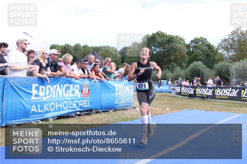 31.08.2025 - Elbe Triathlon Hamburg Strokosch-Dieckow http://msf.ph/oto/8655611 31.08.2025 11:52:20 Ziel 871, 1294 meine-sportfotos.de