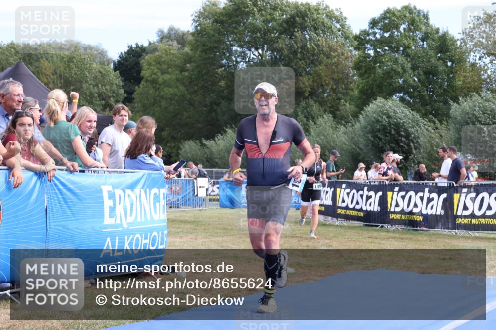 31.08.2025 - Elbe Triathlon Hamburg Strokosch-Dieckow http://msf.ph/oto/8655624 31.08.2025 11:52:36 Ziel 1320, 1494 meine-sportfotos.de