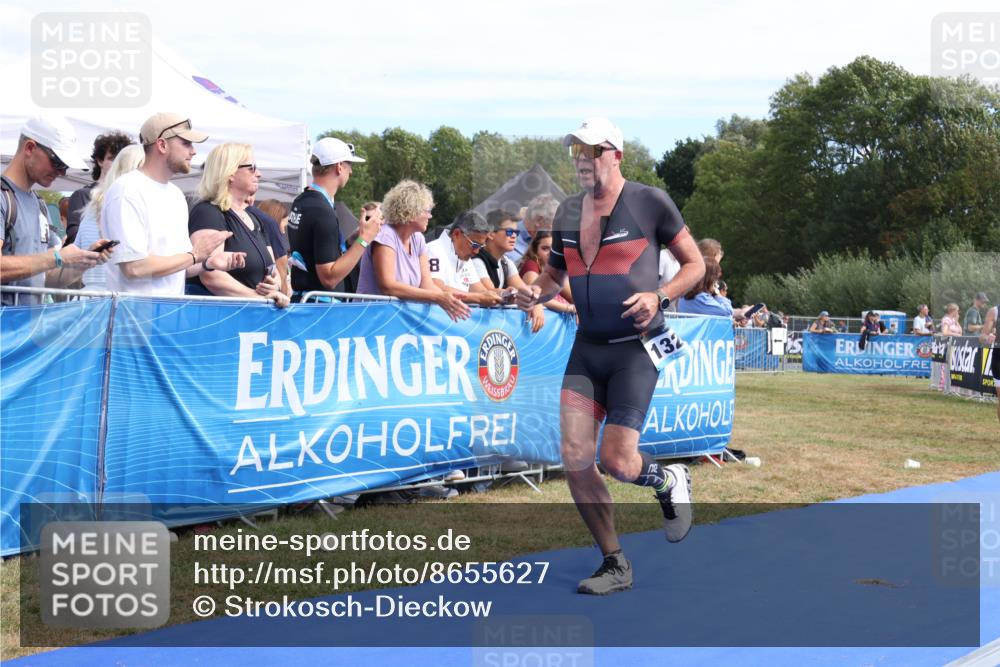 31.08.2025 - Elbe Triathlon Hamburg Strokosch-Dieckow http://msf.ph/oto/8655627 31.08.2025 11:52:37 Ziel 1320, 1494 meine-sportfotos.de