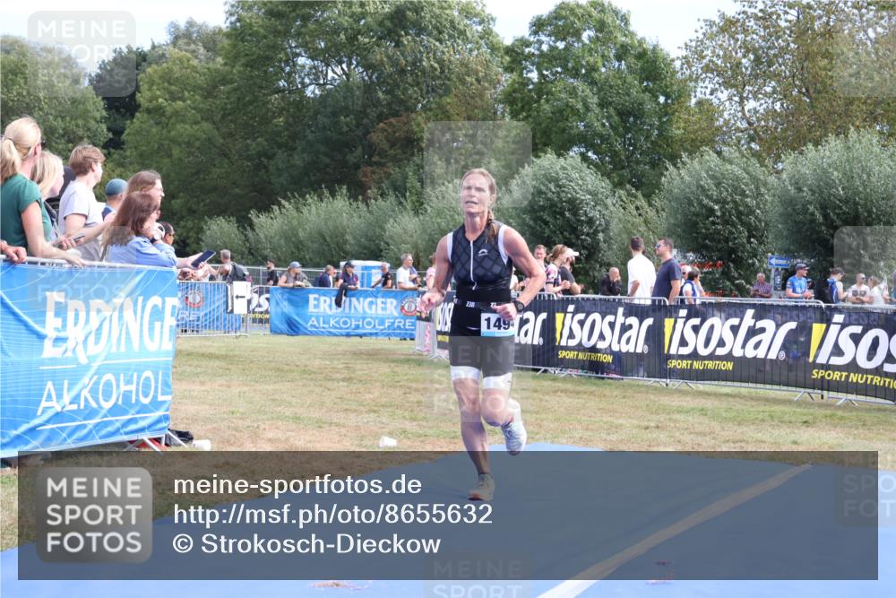 31.08.2025 - Elbe Triathlon Hamburg Strokosch-Dieckow http://msf.ph/oto/8655632 31.08.2025 11:52:40 Ziel 1320, 1494 meine-sportfotos.de