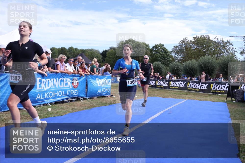 31.08.2025 - Elbe Triathlon Hamburg Strokosch-Dieckow http://msf.ph/oto/8655655 31.08.2025 11:52:51 Ziel 1336, 1365, 1382, 1406, 1411 meine-sportfotos.de