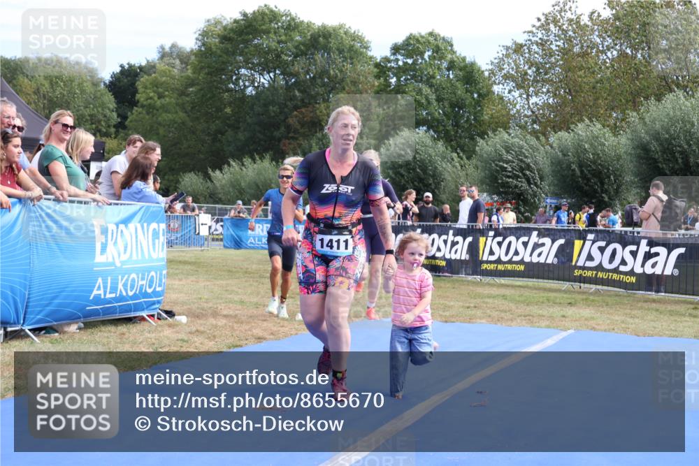 31.08.2025 - Elbe Triathlon Hamburg Strokosch-Dieckow http://msf.ph/oto/8655670 31.08.2025 11:52:59 Ziel 824, 1342, 1406, 1411 meine-sportfotos.de