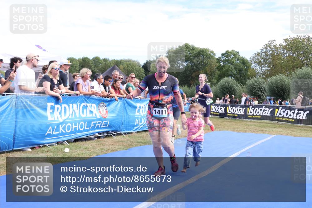 31.08.2025 - Elbe Triathlon Hamburg Strokosch-Dieckow http://msf.ph/oto/8655673 31.08.2025 11:53:00 Ziel 824, 1342, 1406, 1411 meine-sportfotos.de
