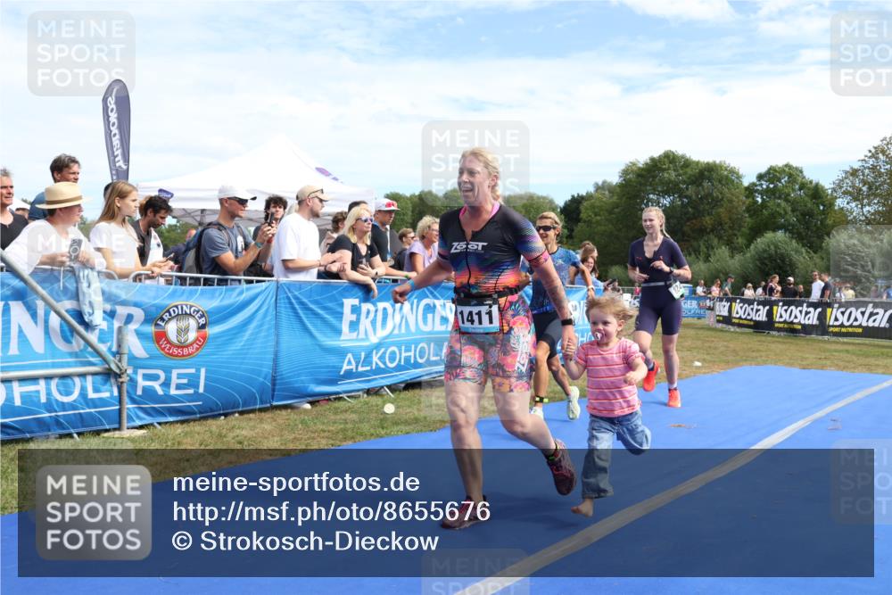31.08.2025 - Elbe Triathlon Hamburg Strokosch-Dieckow http://msf.ph/oto/8655676 31.08.2025 11:53:01 Ziel 824, 1342, 1406, 1411 meine-sportfotos.de