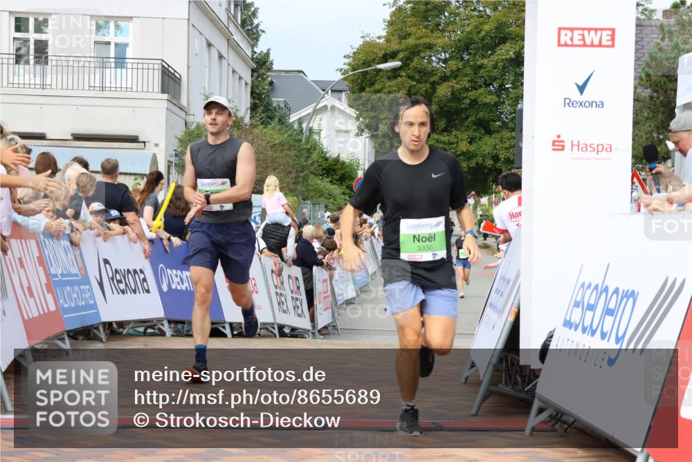 31.08.2025 - 21. Blankeneser Heldenlauf Strokosch-Dieckow http://msf.ph/oto/8655689 31.08.2025 10:59:46 Ziel 3551, 3330, 3364, 3467 meine-sportfotos.de