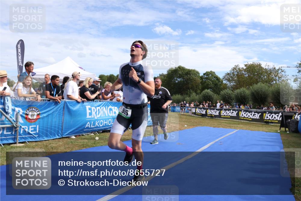 31.08.2025 - Elbe Triathlon Hamburg Strokosch-Dieckow http://msf.ph/oto/8655727 31.08.2025 11:53:39 Ziel 926, 1114, 1575 meine-sportfotos.de