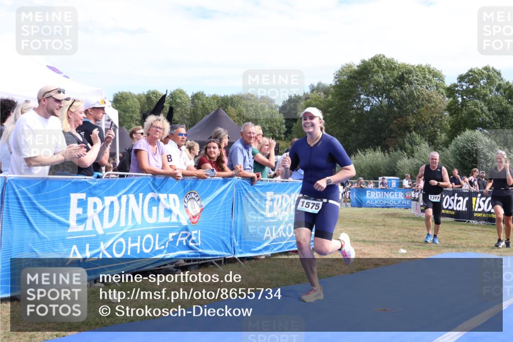 31.08.2025 - Elbe Triathlon Hamburg Strokosch-Dieckow http://msf.ph/oto/8655734 31.08.2025 11:53:46 Ziel 1317, 1431, 1575 meine-sportfotos.de