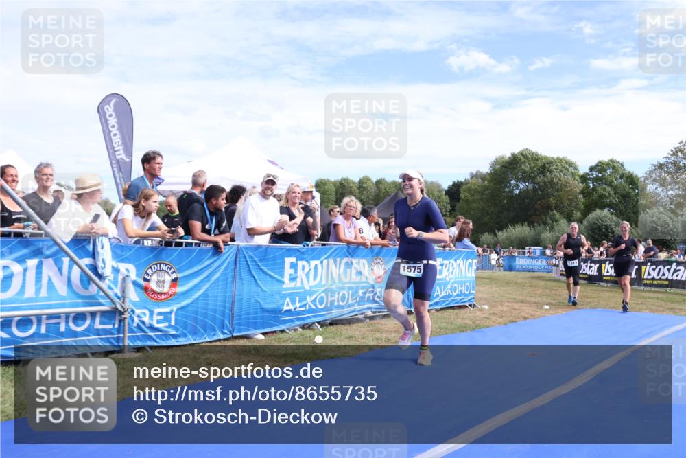 31.08.2025 - Elbe Triathlon Hamburg Strokosch-Dieckow http://msf.ph/oto/8655735 31.08.2025 11:53:46 Ziel 1317, 1431, 1575 meine-sportfotos.de