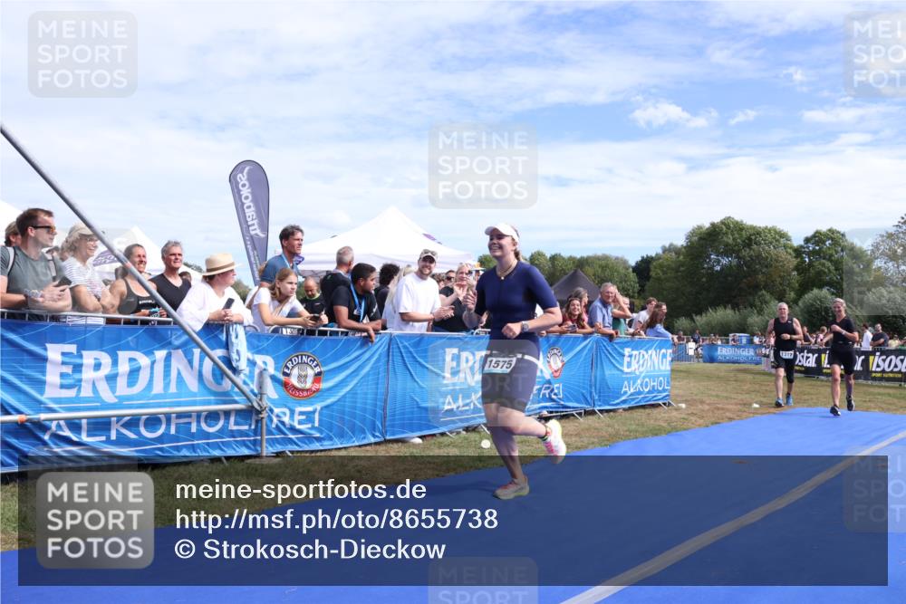31.08.2025 - Elbe Triathlon Hamburg Strokosch-Dieckow http://msf.ph/oto/8655738 31.08.2025 11:53:47 Ziel 1317, 1431, 1575 meine-sportfotos.de