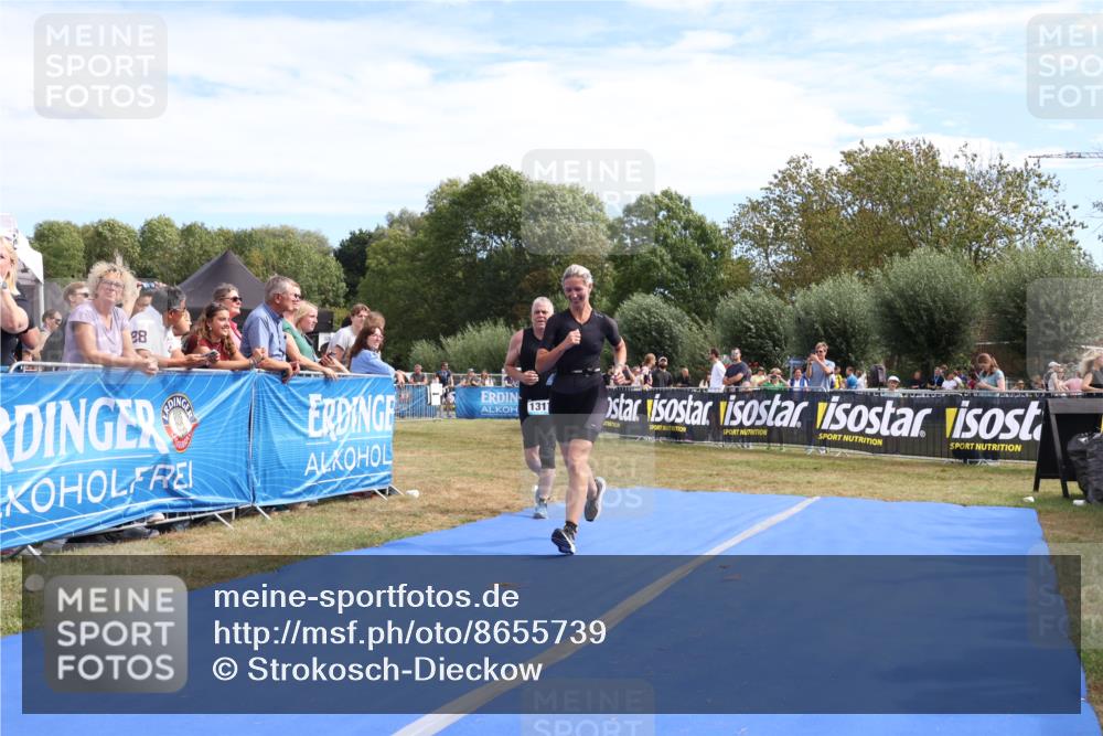 31.08.2025 - Elbe Triathlon Hamburg Strokosch-Dieckow http://msf.ph/oto/8655739 31.08.2025 11:53:48 Ziel 588, 1317, 1431, 1575 meine-sportfotos.de