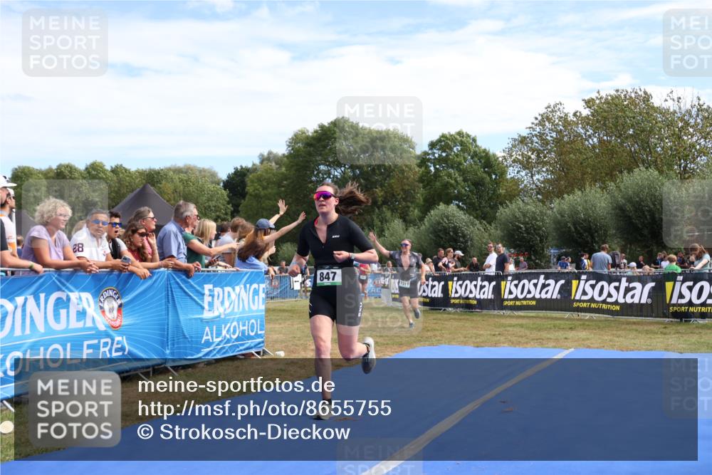31.08.2025 - Elbe Triathlon Hamburg Strokosch-Dieckow http://msf.ph/oto/8655755 31.08.2025 11:54:21 Ziel 847, 1311, 1454 meine-sportfotos.de
