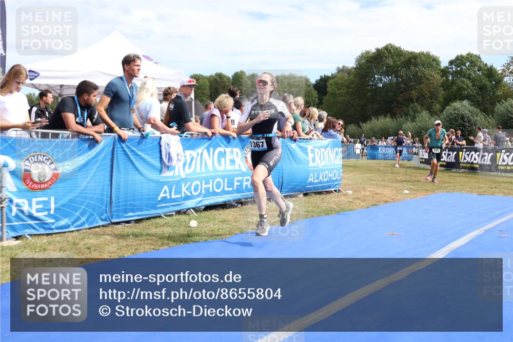 31.08.2025 - Elbe Triathlon Hamburg Strokosch-Dieckow http://msf.ph/oto/8655804 31.08.2025 11:54:51 Ziel 775, 879, 1295, 1367, 1422 meine-sportfotos.de