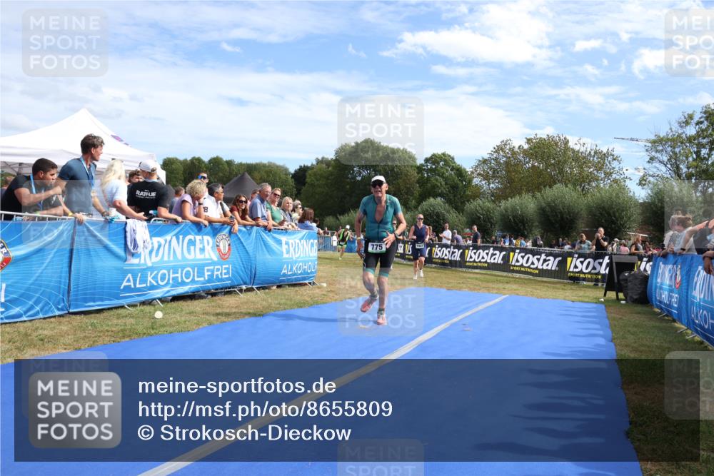 31.08.2025 - Elbe Triathlon Hamburg Strokosch-Dieckow http://msf.ph/oto/8655809 31.08.2025 11:54:55 Ziel 775, 795, 879, 999, 1270, 1295, 1367, 1422 meine-sportfotos.de