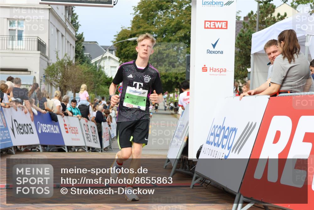 31.08.2025 - 21. Blankeneser Heldenlauf Strokosch-Dieckow http://msf.ph/oto/8655863 31.08.2025 10:59:07 Ziel 3295, 3426, 3022 meine-sportfotos.de