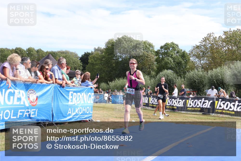 31.08.2025 - Elbe Triathlon Hamburg Strokosch-Dieckow http://msf.ph/oto/8655882 31.08.2025 11:55:32 Ziel 404, 808, 1428, 1443 meine-sportfotos.de