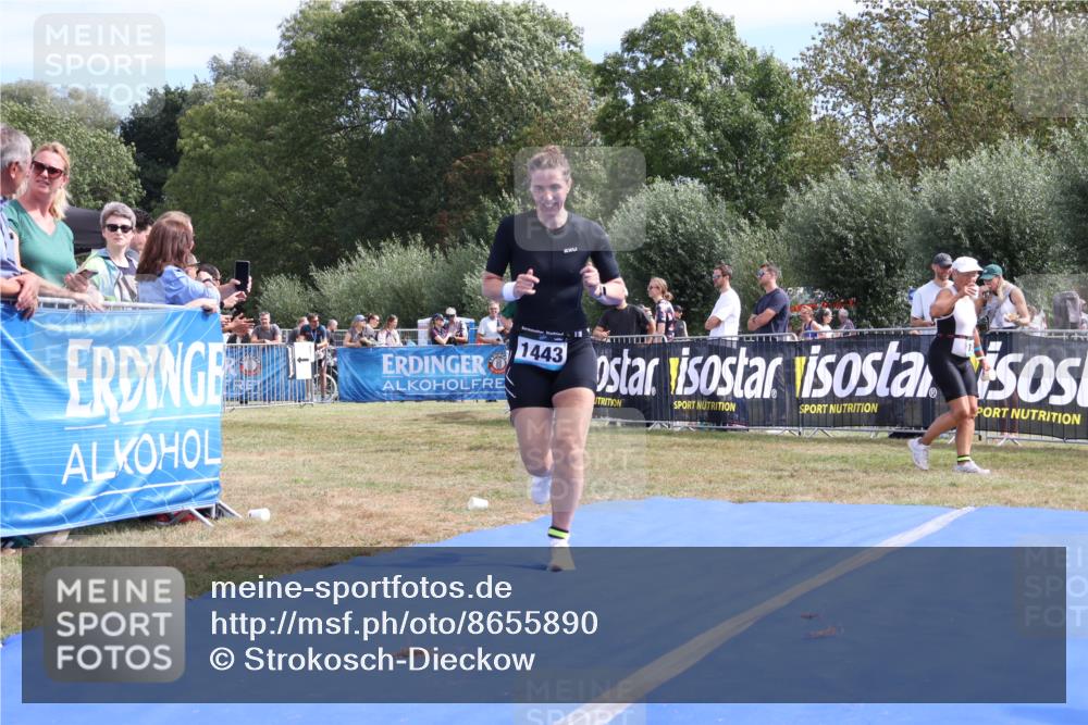 31.08.2025 - Elbe Triathlon Hamburg Strokosch-Dieckow http://msf.ph/oto/8655890 31.08.2025 11:55:34 Ziel 404, 808, 1428, 1443 meine-sportfotos.de