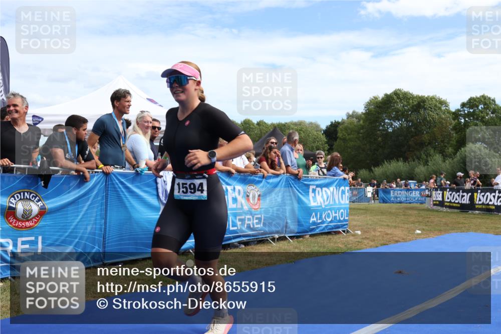 31.08.2025 - Elbe Triathlon Hamburg Strokosch-Dieckow http://msf.ph/oto/8655915 31.08.2025 11:55:54 Ziel 662, 1335, 1594 meine-sportfotos.de