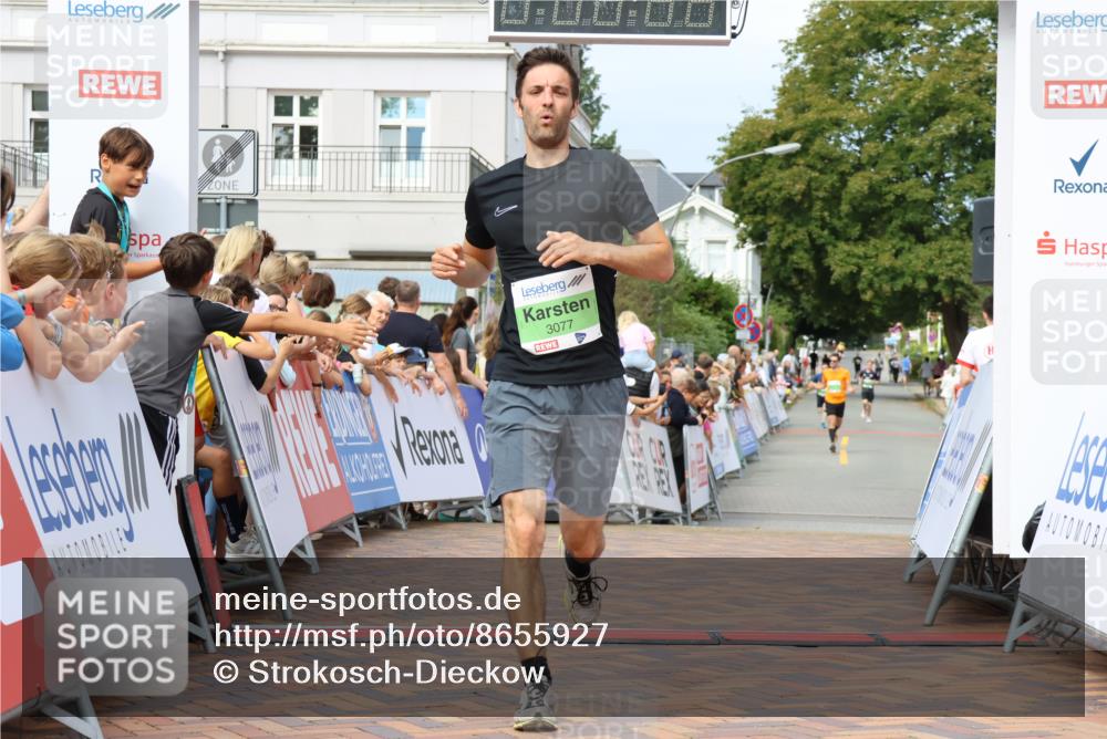 31.08.2025 - 21. Blankeneser Heldenlauf Strokosch-Dieckow http://msf.ph/oto/8655927 31.08.2025 10:58:50 Ziel 3077 meine-sportfotos.de
