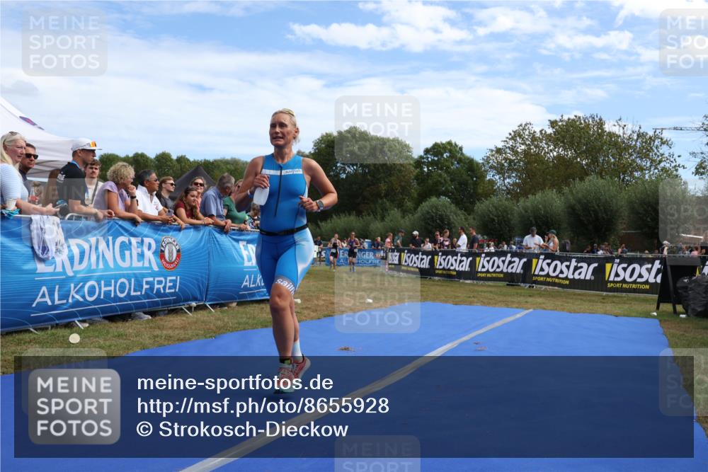 31.08.2025 - Elbe Triathlon Hamburg Strokosch-Dieckow http://msf.ph/oto/8655928 31.08.2025 11:56:14 Ziel 930, 931, 988, 1370, 1484 meine-sportfotos.de