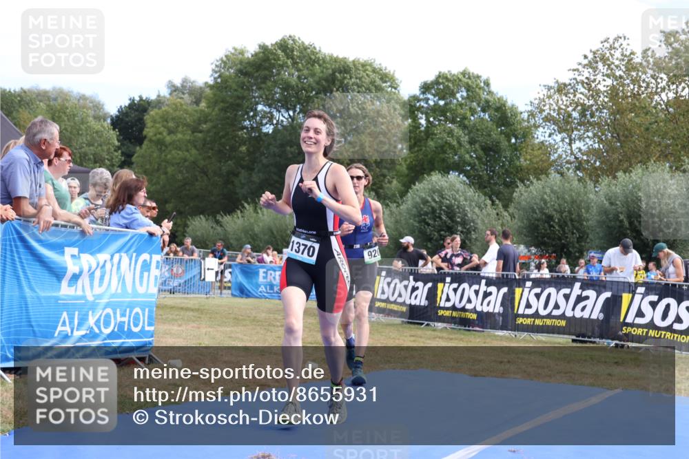 31.08.2025 - Elbe Triathlon Hamburg Strokosch-Dieckow http://msf.ph/oto/8655931 31.08.2025 11:56:21 Ziel 920, 1370 meine-sportfotos.de