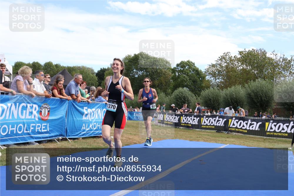 31.08.2025 - Elbe Triathlon Hamburg Strokosch-Dieckow http://msf.ph/oto/8655934 31.08.2025 11:56:22 Ziel 920, 1370 meine-sportfotos.de