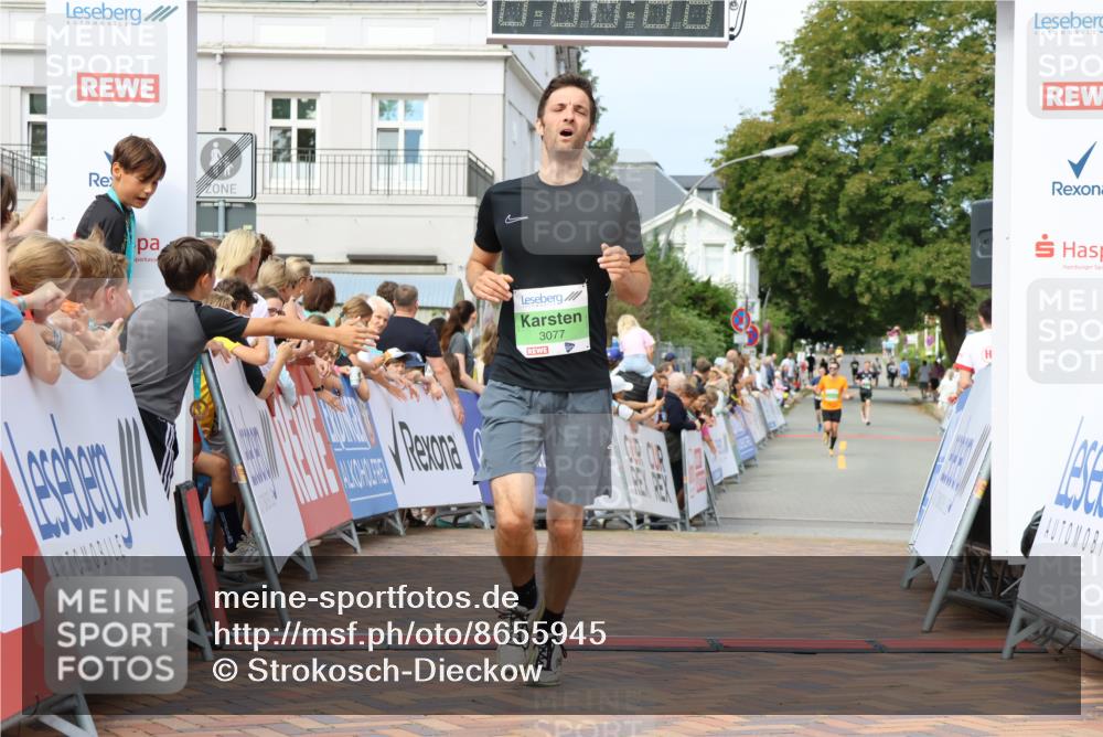 31.08.2025 - 21. Blankeneser Heldenlauf Strokosch-Dieckow http://msf.ph/oto/8655945 31.08.2025 10:58:50 Ziel 3077 meine-sportfotos.de