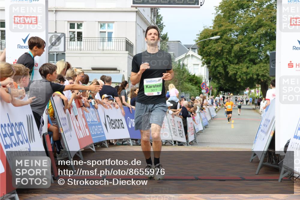 31.08.2025 - 21. Blankeneser Heldenlauf Strokosch-Dieckow http://msf.ph/oto/8655976 31.08.2025 10:58:49 Ziel 3077 meine-sportfotos.de