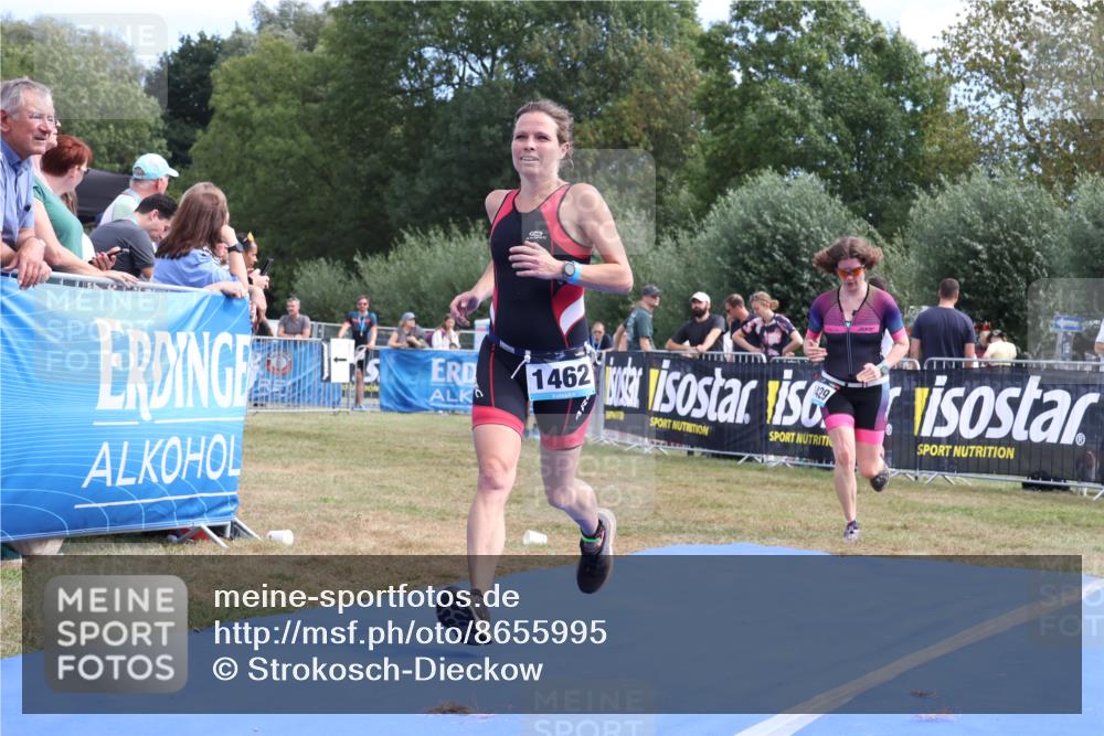 31.08.2025 - Elbe Triathlon Hamburg Strokosch-Dieckow http://msf.ph/oto/8655995 31.08.2025 11:57:15 Ziel 1429, 1448, 1462 meine-sportfotos.de