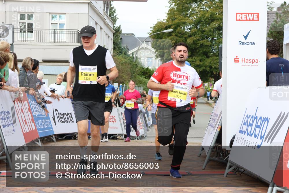 31.08.2025 - 21. Blankeneser Heldenlauf Strokosch-Dieckow http://msf.ph/oto/8656003 31.08.2025 10:31:57 Ziel 2222, 2567, 2077, 2407, 2462, 2734, 2735, 2105, 2278, 2228, 2501 meine-sportfotos.de