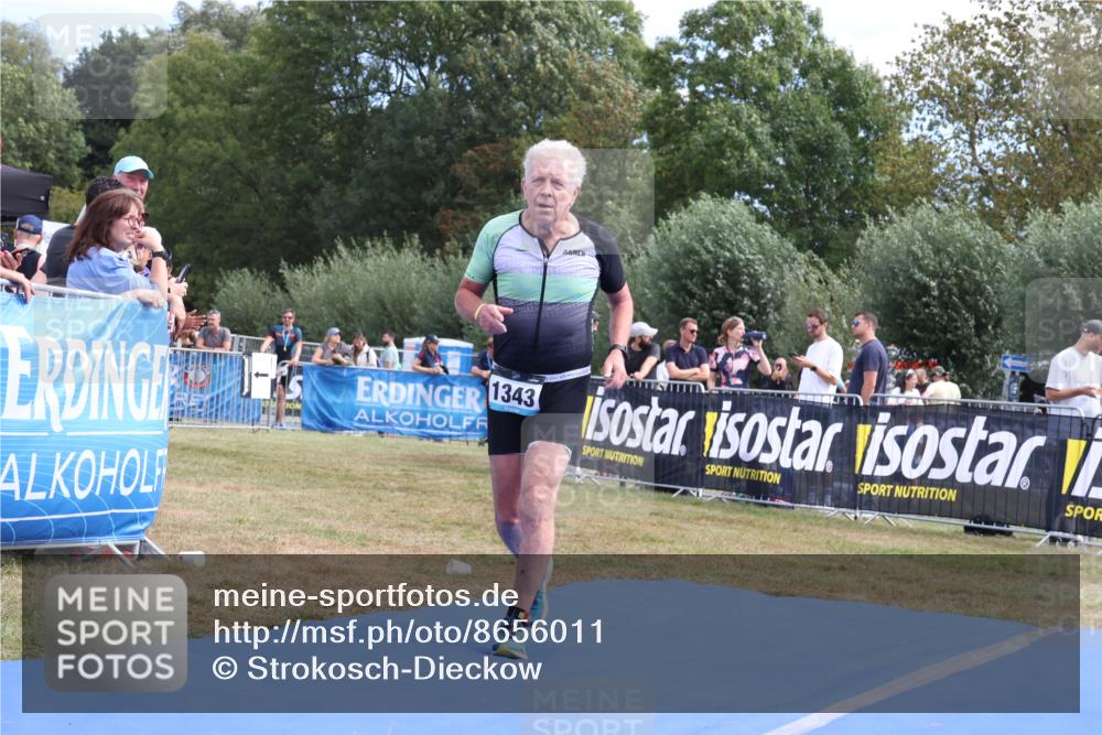 31.08.2025 - Elbe Triathlon Hamburg Strokosch-Dieckow http://msf.ph/oto/8656011 31.08.2025 11:57:24 Ziel 1343 meine-sportfotos.de