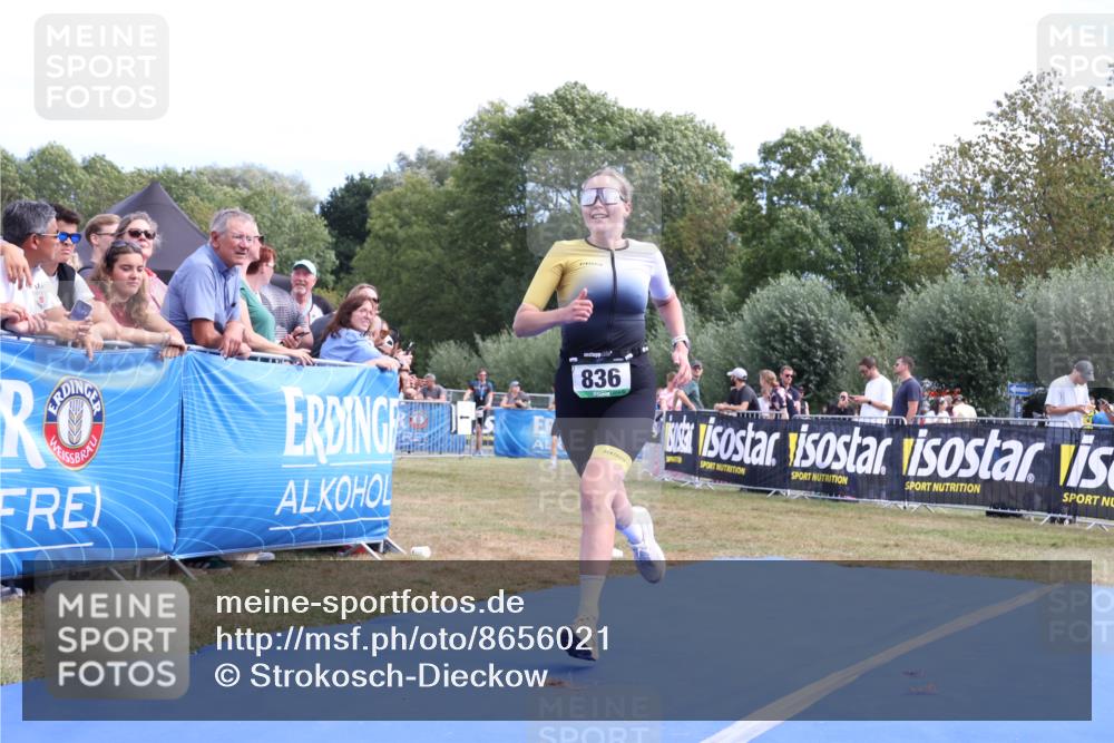 31.08.2025 - Elbe Triathlon Hamburg Strokosch-Dieckow http://msf.ph/oto/8656021 31.08.2025 11:57:35 Ziel 836, 1519 meine-sportfotos.de