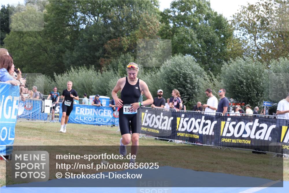31.08.2025 - Elbe Triathlon Hamburg Strokosch-Dieckow http://msf.ph/oto/8656025 31.08.2025 11:57:43 Ziel 1519, 1534 meine-sportfotos.de