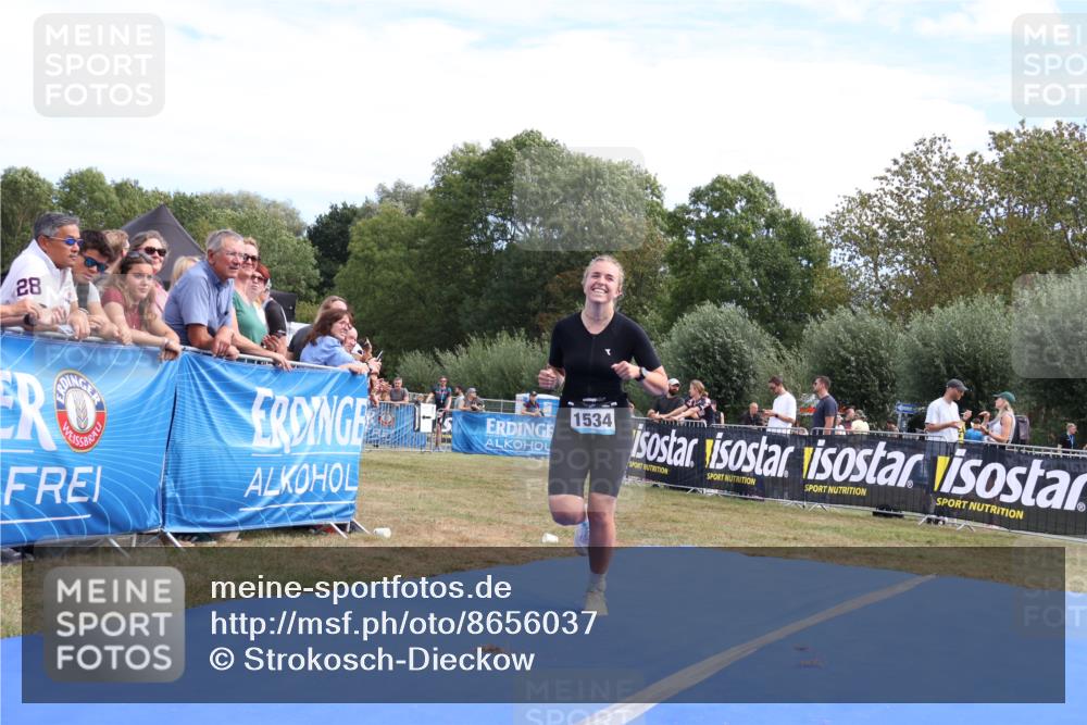 31.08.2025 - Elbe Triathlon Hamburg Strokosch-Dieckow http://msf.ph/oto/8656037 31.08.2025 11:57:48 Ziel 1519, 1534 meine-sportfotos.de