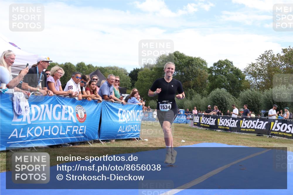 31.08.2025 - Elbe Triathlon Hamburg Strokosch-Dieckow http://msf.ph/oto/8656038 31.08.2025 11:57:49 Ziel 1519, 1534 meine-sportfotos.de