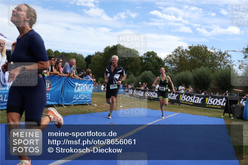 31.08.2025 - Elbe Triathlon Hamburg Strokosch-Dieckow http://msf.ph/oto/8656061 31.08.2025 11:58:05 Ziel 809, 1276, 1393, 1476 meine-sportfotos.de