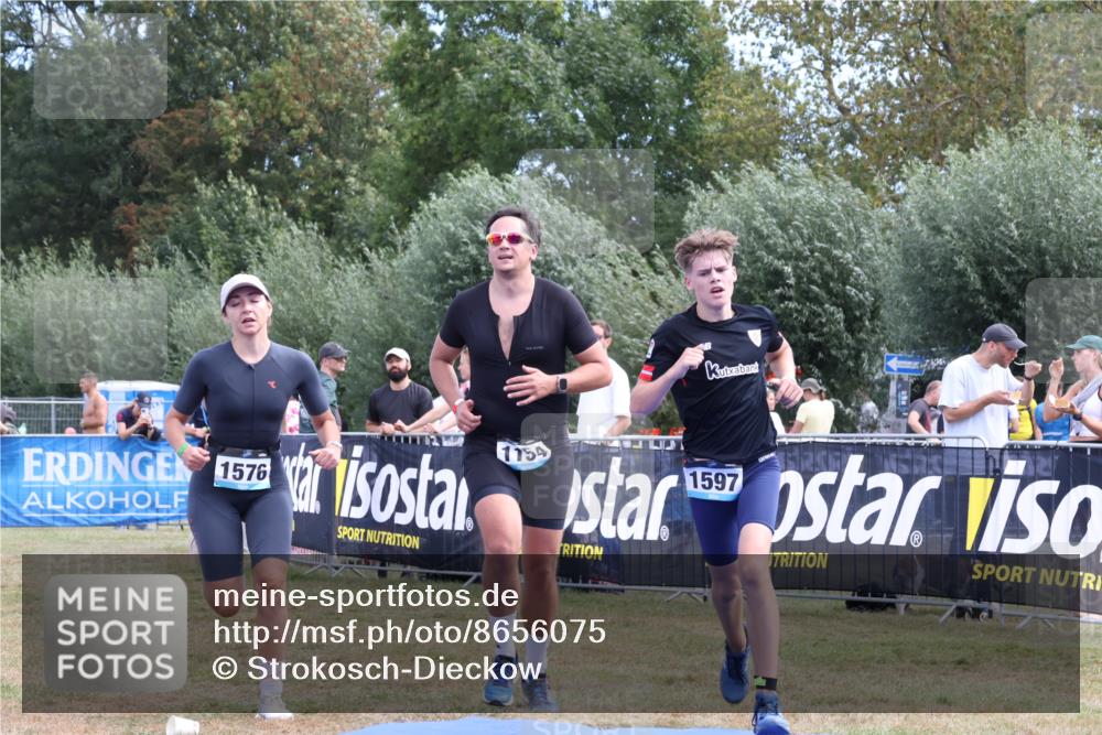 31.08.2025 - Elbe Triathlon Hamburg Strokosch-Dieckow http://msf.ph/oto/8656075 31.08.2025 11:58:29 Ziel 1154, 1404, 1576, 1597 meine-sportfotos.de