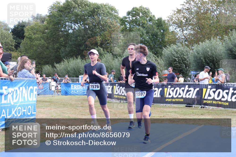 31.08.2025 - Elbe Triathlon Hamburg Strokosch-Dieckow http://msf.ph/oto/8656079 31.08.2025 11:58:29 Ziel 1154, 1404, 1576, 1597 meine-sportfotos.de