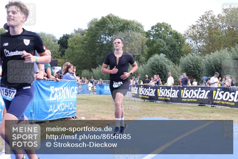 31.08.2025 - Elbe Triathlon Hamburg Strokosch-Dieckow http://msf.ph/oto/8656085 31.08.2025 11:58:30 Ziel 1154, 1404, 1576, 1597 meine-sportfotos.de