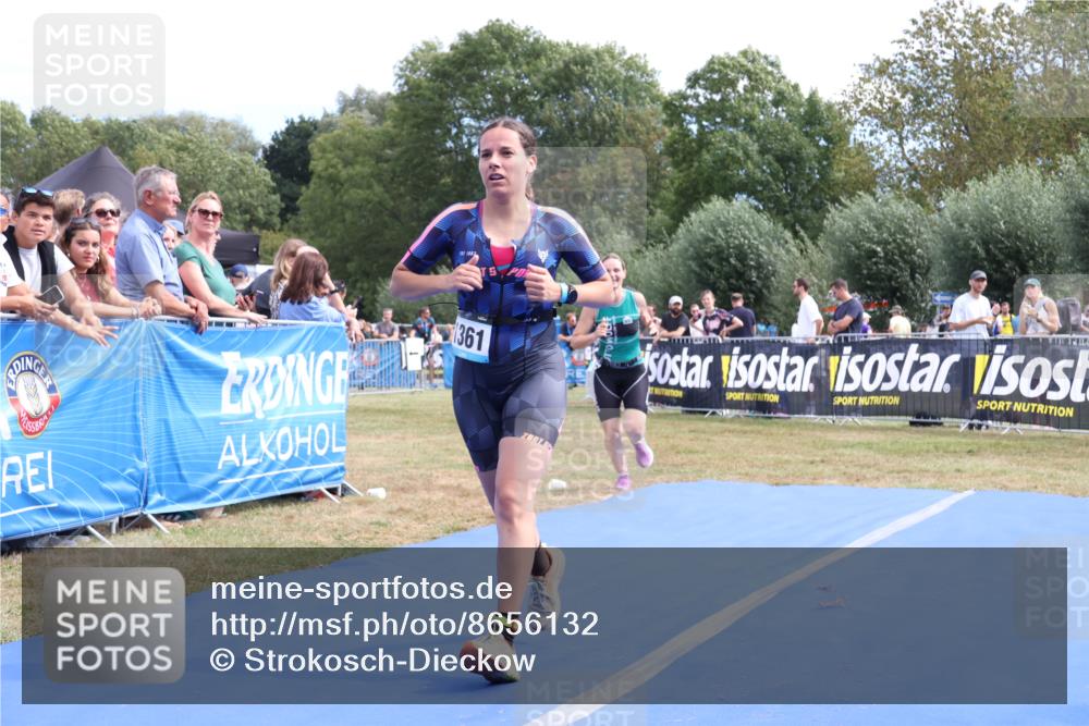 31.08.2025 - Elbe Triathlon Hamburg Strokosch-Dieckow http://msf.ph/oto/8656132 31.08.2025 11:59:01 Ziel 1361, 1408, 1433 meine-sportfotos.de