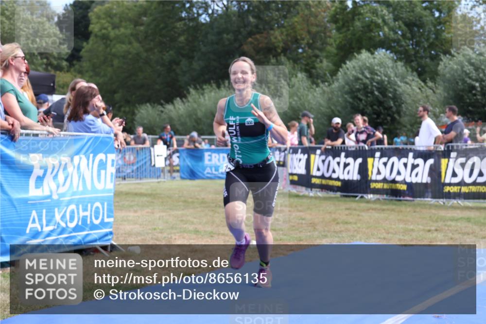 31.08.2025 - Elbe Triathlon Hamburg Strokosch-Dieckow http://msf.ph/oto/8656135 31.08.2025 11:59:02 Ziel 1361, 1408, 1433 meine-sportfotos.de