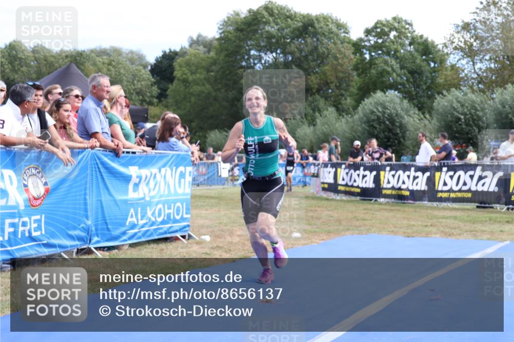 31.08.2025 - Elbe Triathlon Hamburg Strokosch-Dieckow http://msf.ph/oto/8656137 31.08.2025 11:59:02 Ziel 1361, 1408, 1433 meine-sportfotos.de