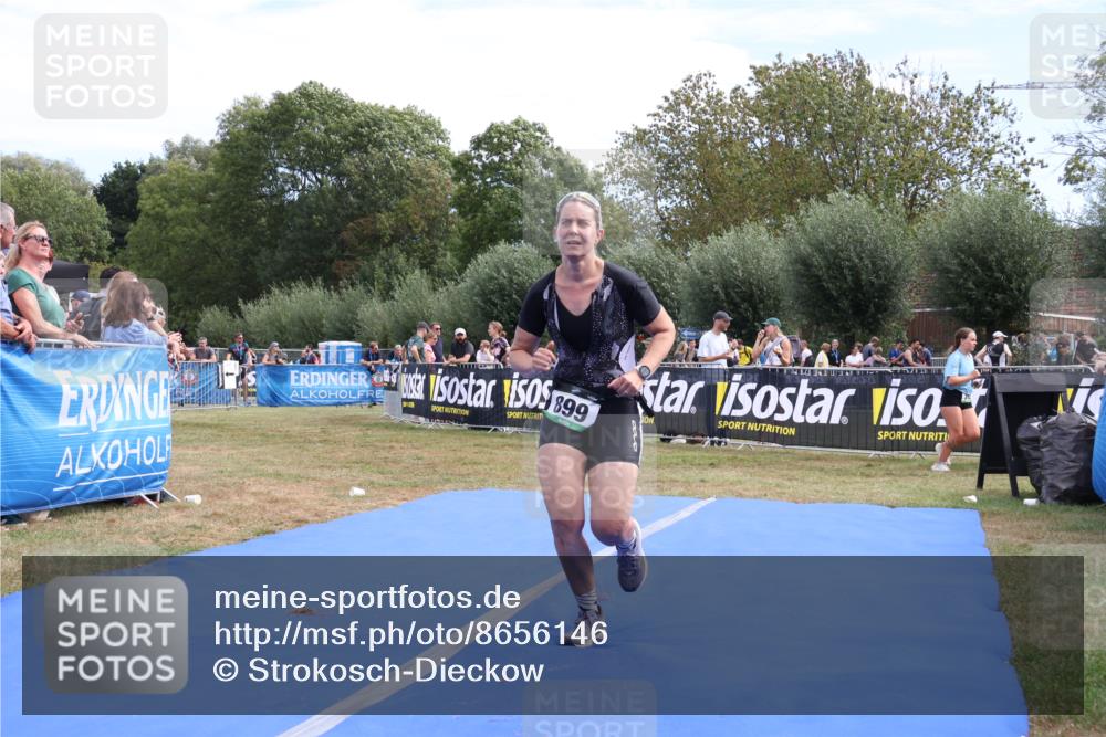 31.08.2025 - Elbe Triathlon Hamburg Strokosch-Dieckow http://msf.ph/oto/8656146 31.08.2025 11:59:18 Ziel 749, 899 meine-sportfotos.de