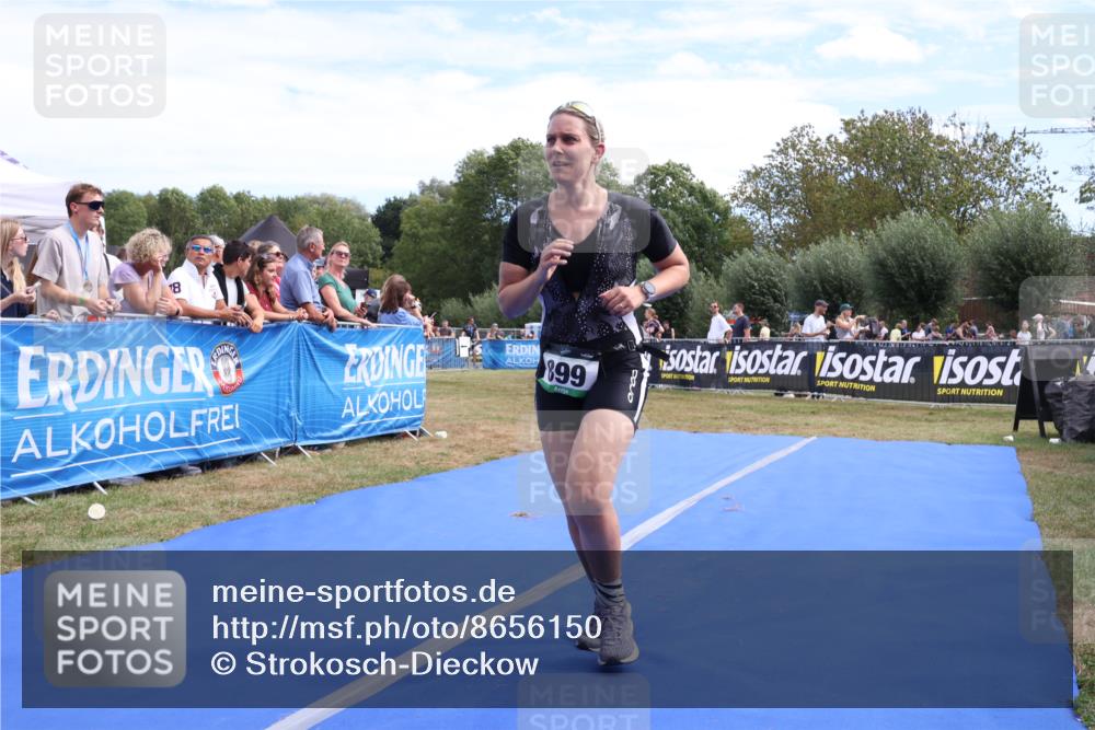 31.08.2025 - Elbe Triathlon Hamburg Strokosch-Dieckow http://msf.ph/oto/8656150 31.08.2025 11:59:18 Ziel 749, 899 meine-sportfotos.de