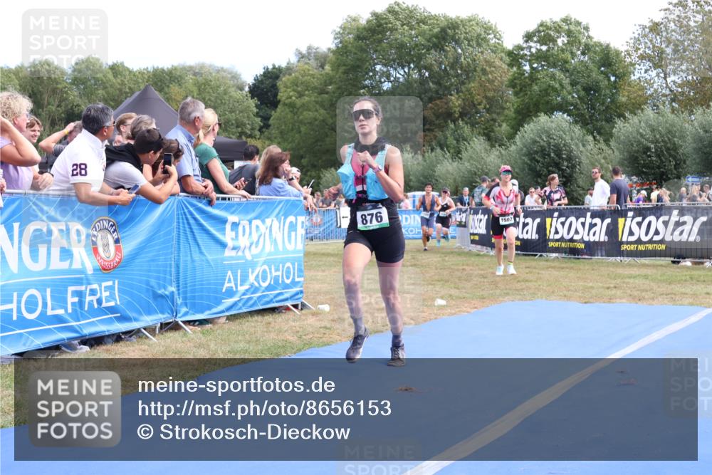 31.08.2025 - Elbe Triathlon Hamburg Strokosch-Dieckow http://msf.ph/oto/8656153 31.08.2025 11:59:34 Ziel 876, 1502, 1588 meine-sportfotos.de