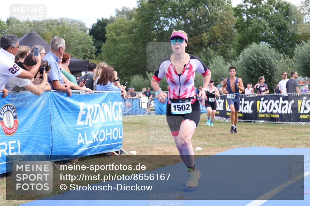 31.08.2025 - Elbe Triathlon Hamburg Strokosch-Dieckow http://msf.ph/oto/8656167 31.08.2025 11:59:37 Ziel 876, 1377, 1430, 1502, 1588 meine-sportfotos.de