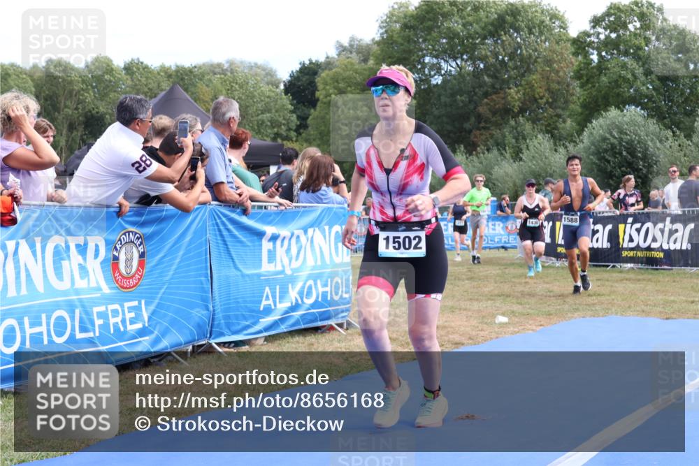 31.08.2025 - Elbe Triathlon Hamburg Strokosch-Dieckow http://msf.ph/oto/8656168 31.08.2025 11:59:37 Ziel 876, 1377, 1430, 1502, 1588 meine-sportfotos.de