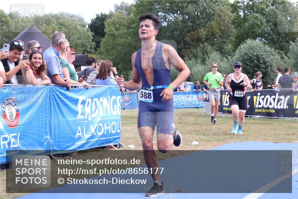 31.08.2025 - Elbe Triathlon Hamburg Strokosch-Dieckow http://msf.ph/oto/8656177 31.08.2025 11:59:40 Ziel 1377, 1430, 1502, 1588 meine-sportfotos.de